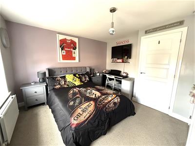 Picture 18